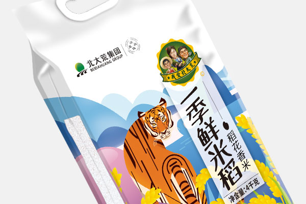 大米包裝設計｜以生態(tài)符號喚醒自然本真